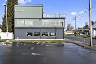 Glucoft Building in Puyallup, WA - Building Photo - Building Photo