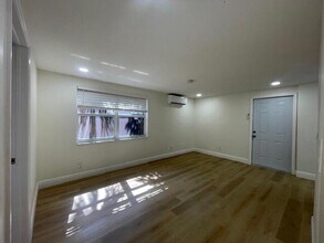 302 N Tamarind Ave in West Palm Beach, FL - Building Photo - Building Photo