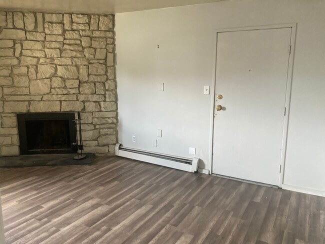 10150 E Virginia Ave, Unit 5-101 in Denver, CO - Building Photo - Building Photo