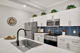 Pointe Grand Statesboro in Statesboro, GA - Building Photo