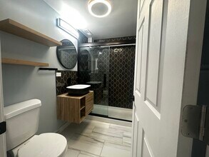 1239 W Erie St in Chicago, IL - Building Photo - Building Photo