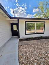 5510 Coventry Ln in Austin, TX - Building Photo - Building Photo