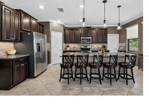 9906 Victory Gallop Loop in Ruskin, FL - Building Photo - Building Photo