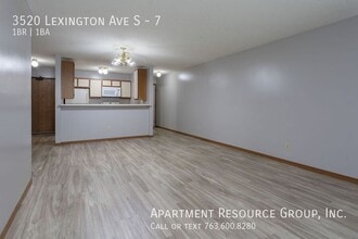 3520 Lexington Ave S in Eagan, MN - Building Photo - Building Photo