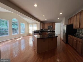 4511 Nightingale Ct in Ellicott City, MD - Foto de edificio - Building Photo