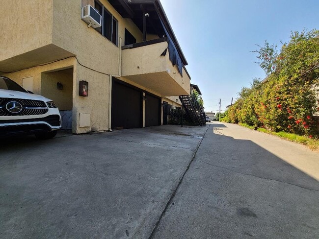 318 N Nicholson Ave, Unit #2 in Monterey Park, CA - Building Photo - Building Photo