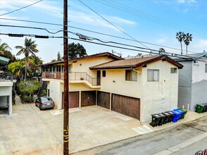 7812 W Manchester Ave in Playa Del Rey, CA - Building Photo - Building Photo