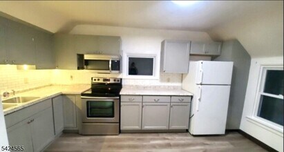 610 Corliss Ave in Phillipsburg, NJ - Building Photo - Building Photo