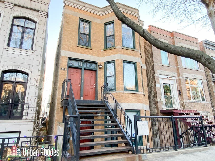 1935 N Wood St, Unit M03H in Chicago, IL - Building Photo