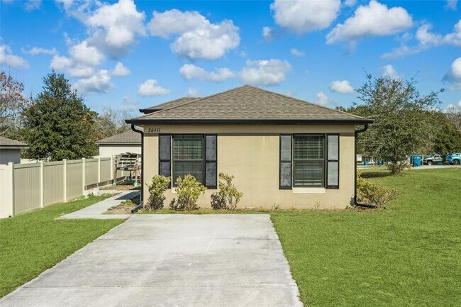 26411 Bertram Rd in Brooksville, FL - Building Photo - Building Photo