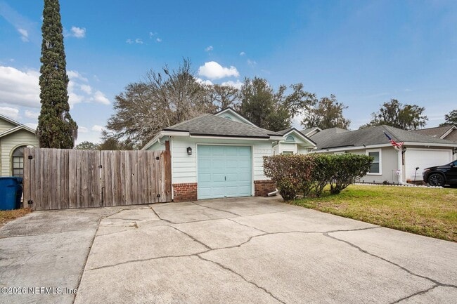 1329 Cove Landing Dr in Jacksonville, FL - Building Photo - Building Photo