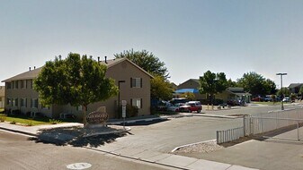 100 Serpa Pl in Fallon, NV - Building Photo