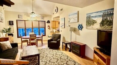 210 Sumner Ave in Seaside Heights, NJ - Building Photo - Building Photo