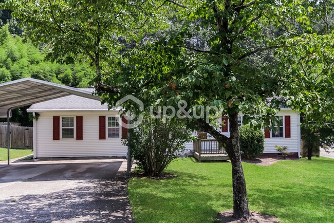 property at 6239 Lobelia Rd SW