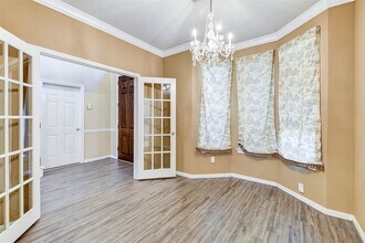 8918 Cade Dr in Houston, TX - Foto de edificio - Building Photo