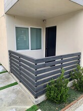 633 N Normandie Ave, Unit 633.5 in Los Angeles, CA - Foto de edificio - Building Photo