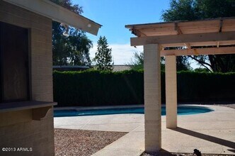 1911 E Jeanine Dr in Tempe, AZ - Building Photo - Building Photo