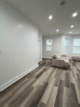 3626 W Grenshaw St, Unit 1 in Chicago, IL - Foto de edificio - Building Photo