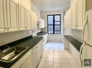 WEST 58 STREET in New York, NY - Building Photo - Building Photo