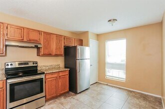 500 Myrtle Dr in Arlington, TX - Building Photo - Building Photo