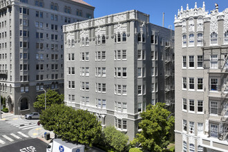 2090 Pacific Ave in San Francisco, CA - Building Photo - Building Photo