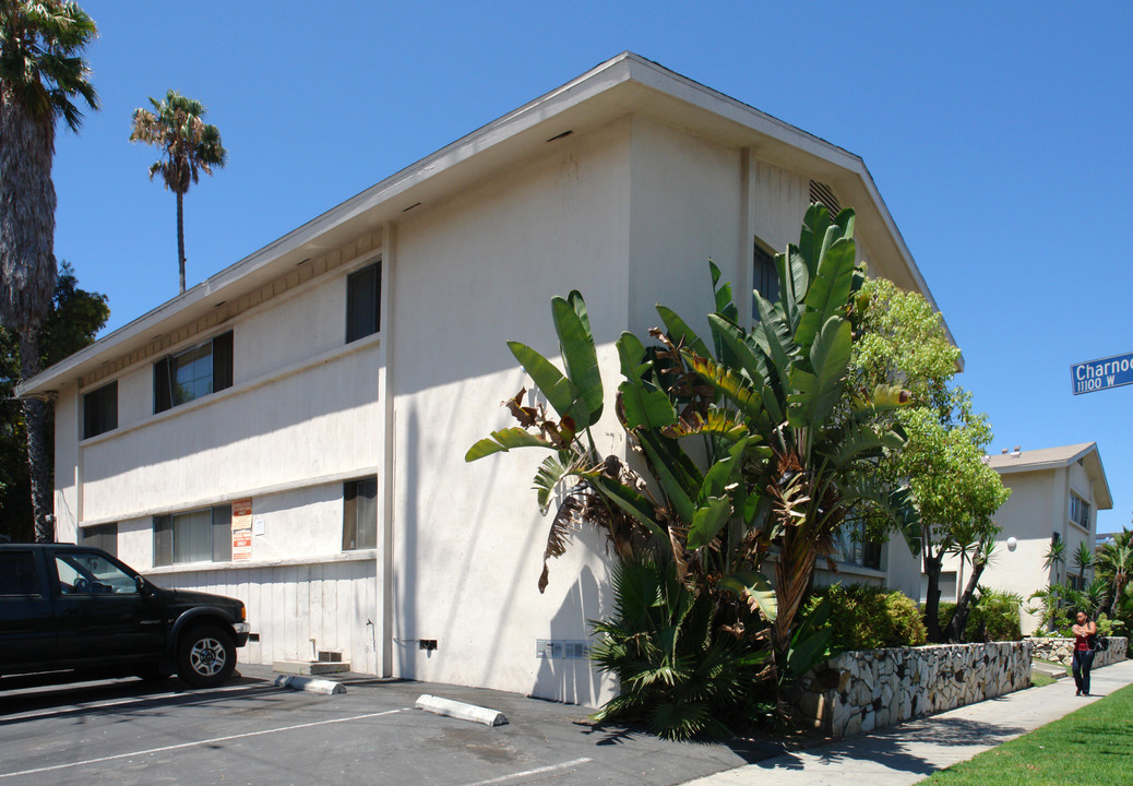 3595 S Sepulveda Blvd in Los Angeles, CA - Building Photo