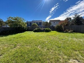 34 Stonewall Dr in Edison, NJ - Building Photo - Building Photo