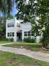 2420 Burlington Ave N in St. Petersburg, FL - Building Photo - Building Photo