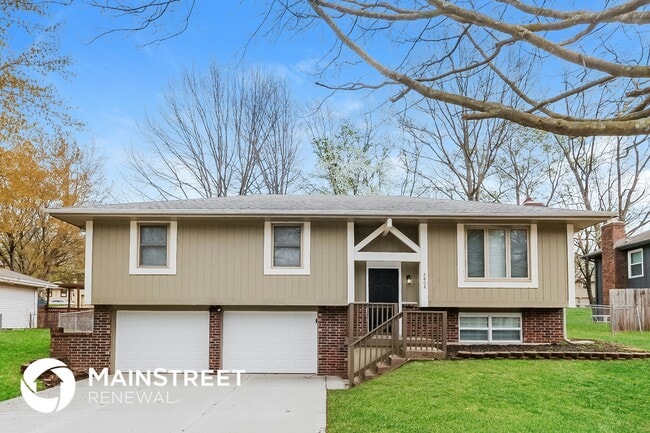 property at 2808 SE 2nd St