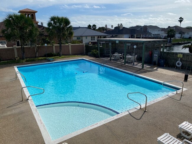 14300 ALOHA St in Corpus Christi, TX - Building Photo - Building Photo