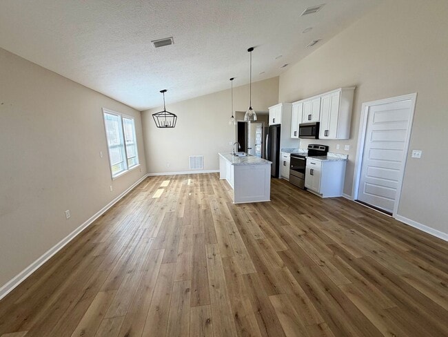 2703 Largo Ave in Panama City, FL - Building Photo - Building Photo