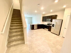 2843 Stunning Ave in Davenport, FL - Foto de edificio - Building Photo