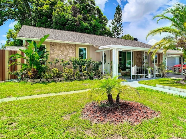 7677 Montague Loop in New Port Richey, FL - Building Photo - Building Photo