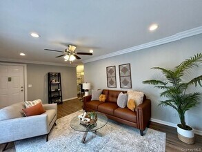 45 Golden Ave in Deer Park, NY - Building Photo - Building Photo