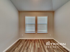 5815 Zoey Wy in Saint Hedwig, TX - Building Photo - Building Photo