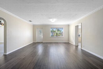 1535 Plunkett St in Hollywood, FL - Building Photo - Building Photo