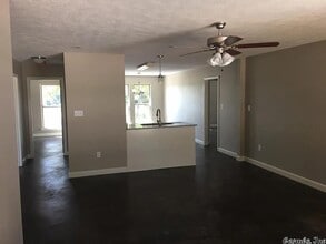 11 7th St in Greenbrier, AR - Building Photo - Building Photo