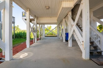 326 E Dolphin Dr in Oak Island, NC - Building Photo - Building Photo