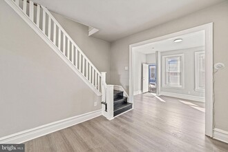 2329 N Colorado St in Philadelphia, PA - Foto de edificio - Building Photo