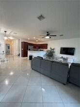 3450 NW 17th Terrace in Oakland Park, FL - Building Photo - Building Photo