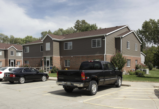 Cedar Hollow Apartments in Waterloo, NE - Foto de edificio - Building Photo