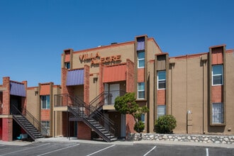 Villa Alegre Apartments in El Paso, TX - Foto de edificio - Building Photo