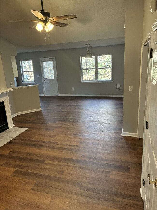 property at 213 Esquire Ct