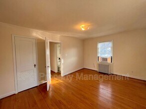 5721 11th St N in Arlington, VA - Building Photo - Building Photo