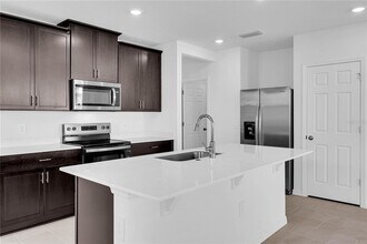 16362 Bird of Paradise Ave in Clermont, FL - Building Photo - Building Photo