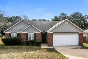 359 Tait Rd in Stockbridge, GA - Building Photo