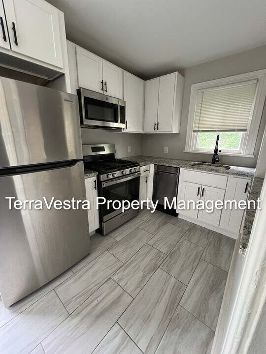 79 N Main St in Harrison Township, NJ - Building Photo