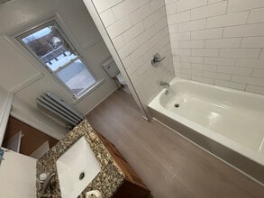 609 Main St in Blakely, PA - Building Photo - Building Photo