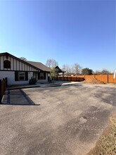 2005 Pasadena Blvd in Pasadena, TX - Building Photo - Building Photo