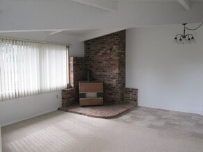 1804 Hassler Ln in Burlington, WA - Building Photo - Building Photo